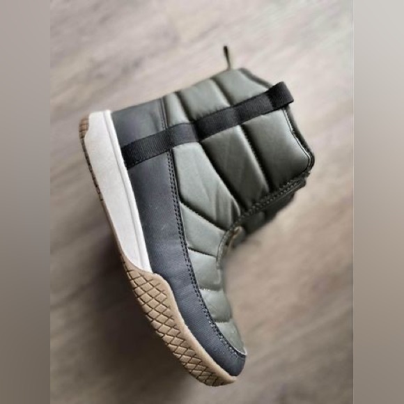 Khombu waterproof snow boots | size 8 - Picture 7 of 7